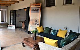 Mitengo House